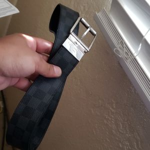 Mens *USED authentic damier Louis Vuitton belt